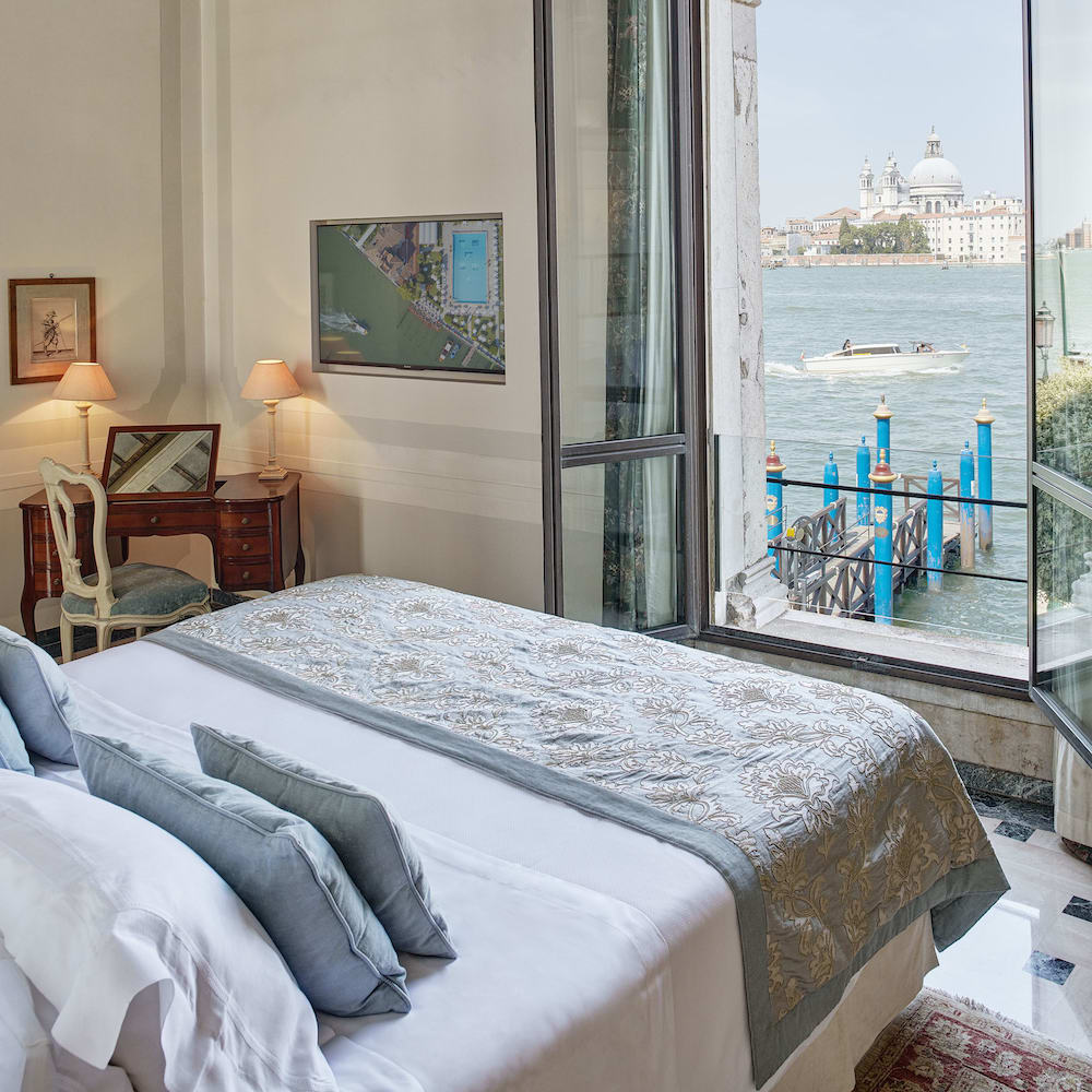 6 Romantic Hotels in Venice for an Unforgettable Honeymoon